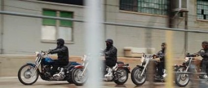 Кадр з фільму Реальні Кабани