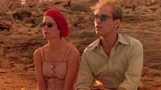 Кадр з фільму Розколоте небо