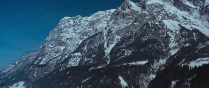 Кадр з фільму Куди залітають лише орли