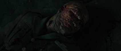 Кадр з фільму Пагорби мають очі 2