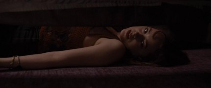 Кадр з фільму Погані часи у «Ель Роялі»