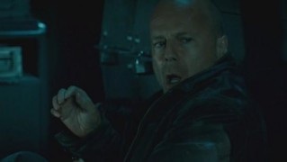 Кадр з фільму Міцний горішок 4.0