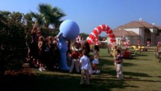 Кадр з фільму Каблуї