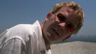 Кадр з фільму Вдаючи Бога