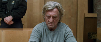 Кадр з фільму Маскарад