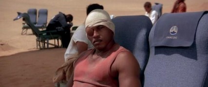 Кадр з фільму Політ Фенікса