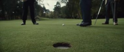 Кадр з фільму Кур'єр (Код: Залізна кора)