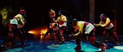 Кадр з фільму Запали цей світ