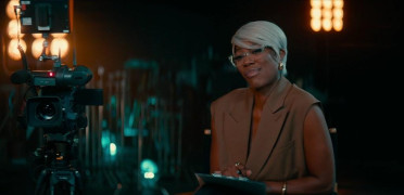 Кадр з фільму Не той Париж