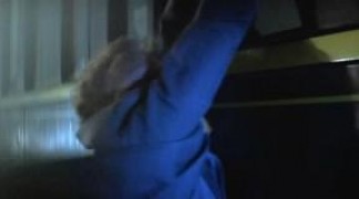 Кадр з фільму Не зводь очей