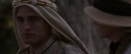 Кадр з фільму Королева пустелі