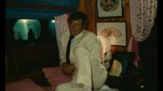 Кадр з фільму Пригоди китайця в Китаї