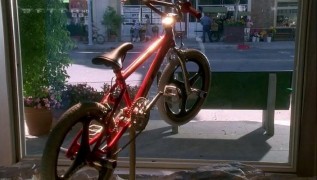 Кадр з фільму Витівки Бівера