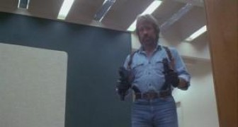 Кадр з фільму Вторгнення у США