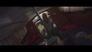 Кадр з фільму Ноша (Карґо)