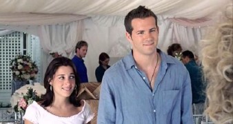 Кадр з фільму Весільна вечірка