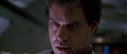 Кадр з фільму Турбулентність