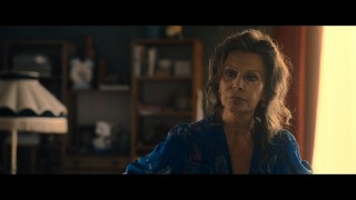 Кадр з фільму Усе життя попереду