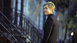 Кадр з фільму Красунчик Алфі, або Чого хочуть чоловіки