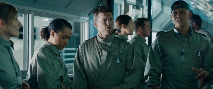 Кадр з фільму Титан