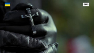 Кадр з фільму В скляному будинку