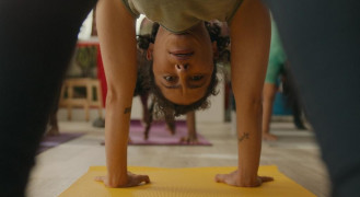 Кадр з фільму Круті дівчата