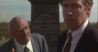 Кадр з фільму Сусіди по кімнаті, або невгамовний дід