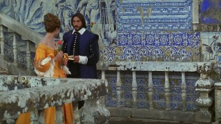 Кадр з фільму Собака на сіні