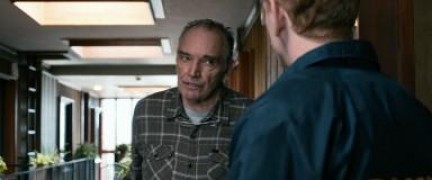 Кадр з фільму Ель Каміно: Пуститися берега