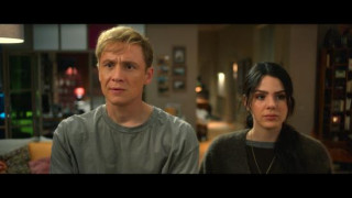 Кадр з фільму Цегла