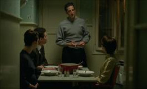 Кадр з фільму Бруталіст