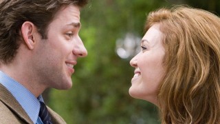 Кадр з фільму Ліцензія на весілля