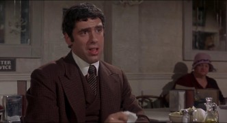 Кадр з фільму Нічна поліцейська облава у кабаре Мінскі