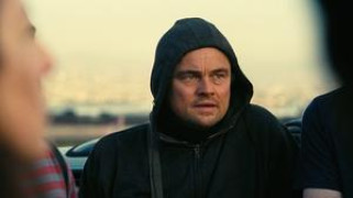 Кадр з фільму Одна битва за іншою