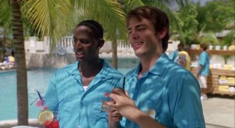 Кадр з фільму Кохання на острові