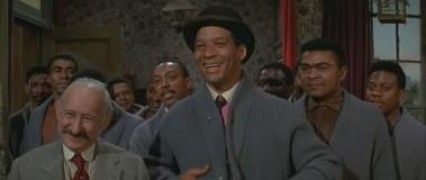 Кадр з фільму Велика біла надія