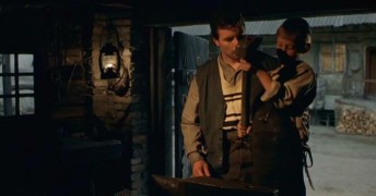 Кадр з фільму Непереможний