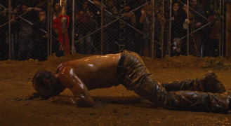 Кадр з фільму Гуркіт крізь темряву