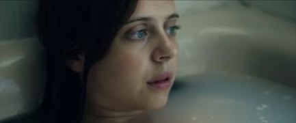 Кадр з фільму Здичавіла