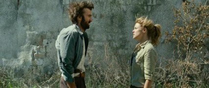 Кадр з фільму Відкрита могила