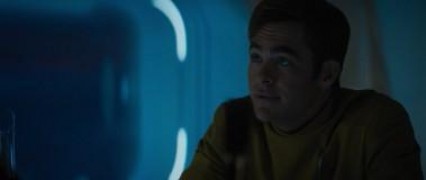 Кадр з фільму Стартрек: За межами Всесвіту