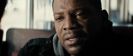 Кадр з фільму Гаси світло