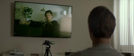 Кадр з фільму Дублікат