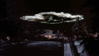 Кадр з фільму Полтергейст 2: Інший бік