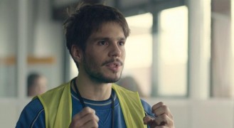 Кадр з фільму Він і вона