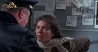 Кадр з фільму Ресторан Еліс