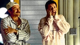 Кадр з фільму Клітка для пташок