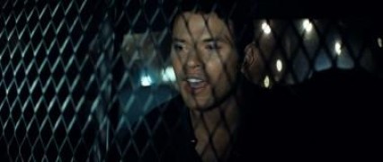 Кадр з фільму Палаючий острів