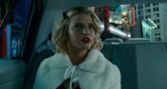 Кадр з фільму Білявка з амбіціями