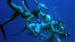 Кадр з фільму Ласкаво просимо до раю